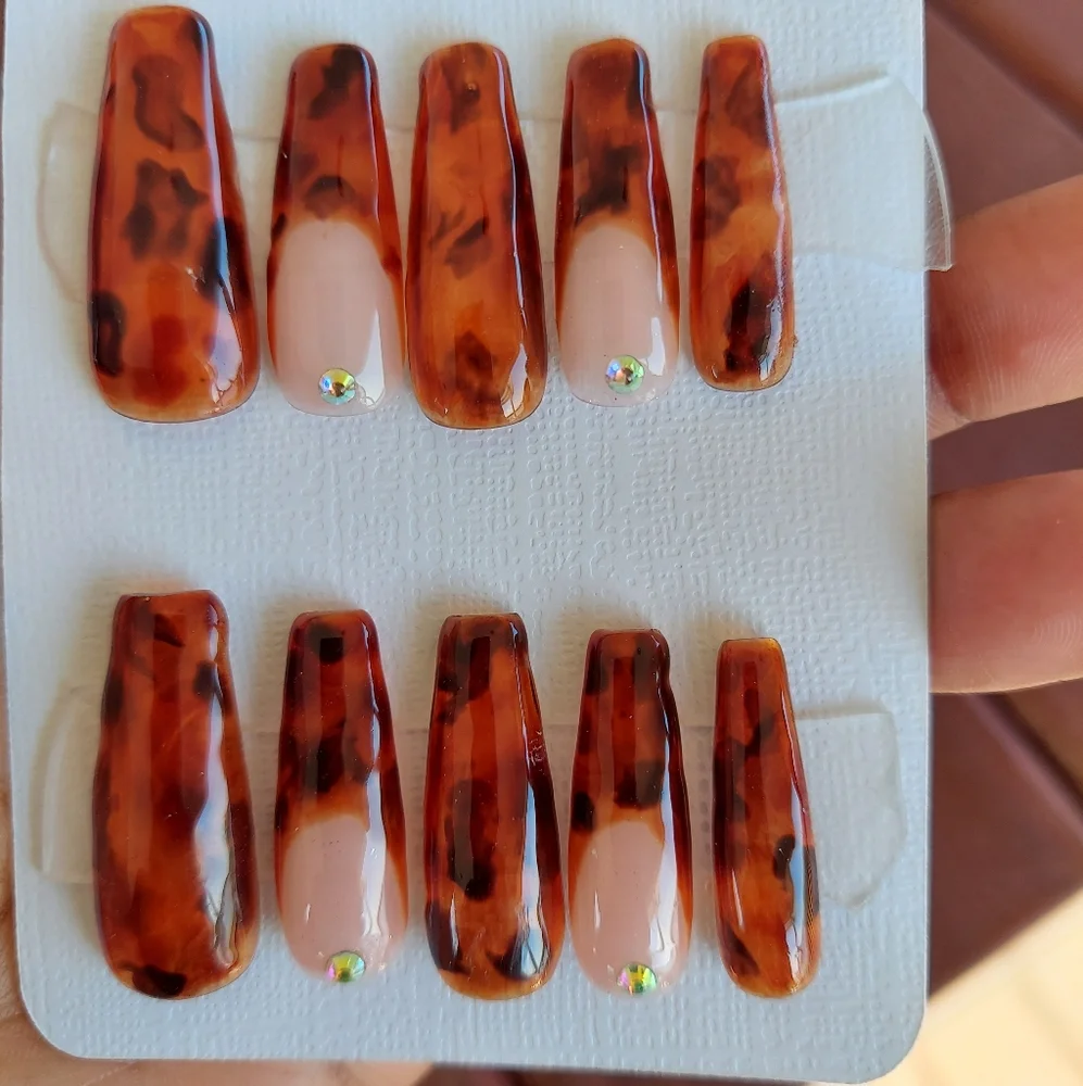Tortoise Shell Nails - Picture 6 of 7